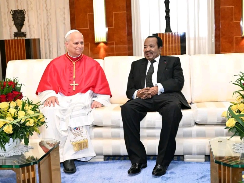 Cameroun : Entre prières, pouvoir confisqué et coupures d&rsquo;électricité, le Pape Léon XIV vient-il multiplier les pains ?