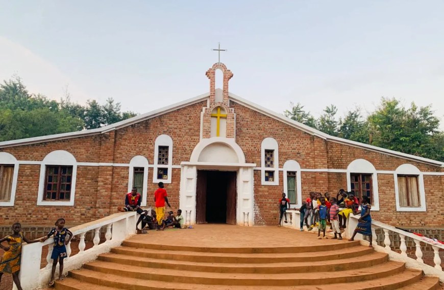 Centrafrique — l’Église endeuillée : l’abbé Monga assassiné devant son presbytère à Zémio