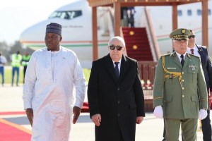 NIGER–ALGÉRIE : DES SOLDATS ALGÉRIENS ATTENDUS, LES CONTRADICTIONS DU POUVOIR DE TIANI POINTÉES